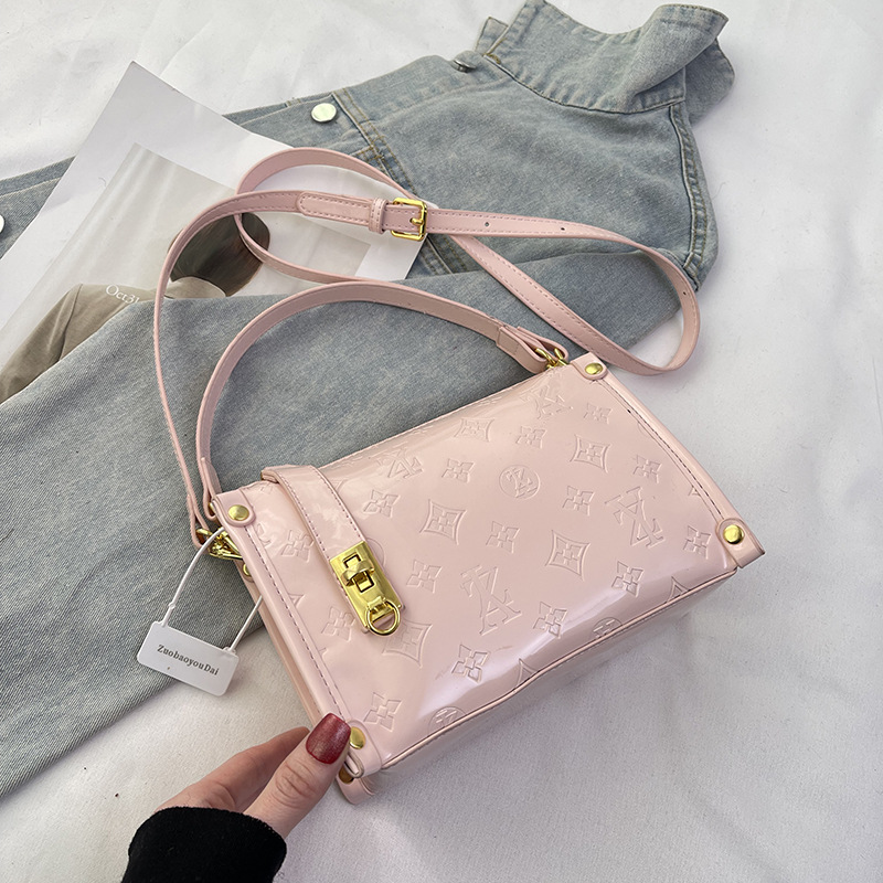 Classic Design Collection 2026 - Women Bags Collection recension och pris