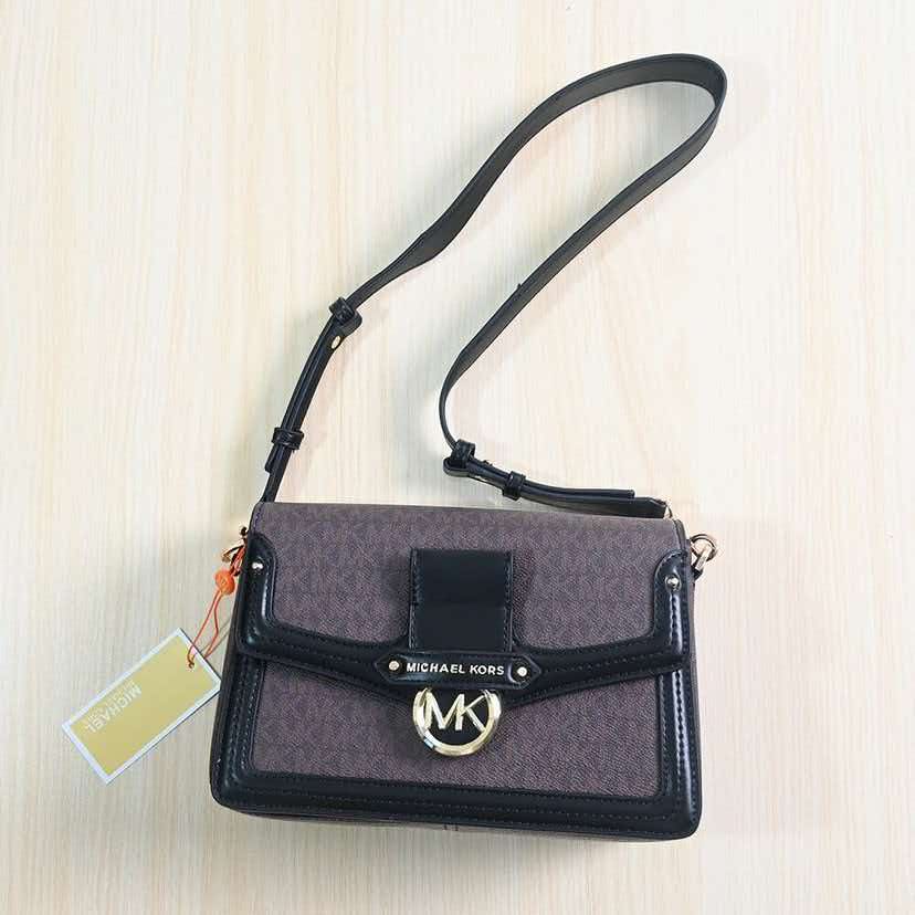 Michael Kors' Brand New Minima - Women Bags Mk recension och pris