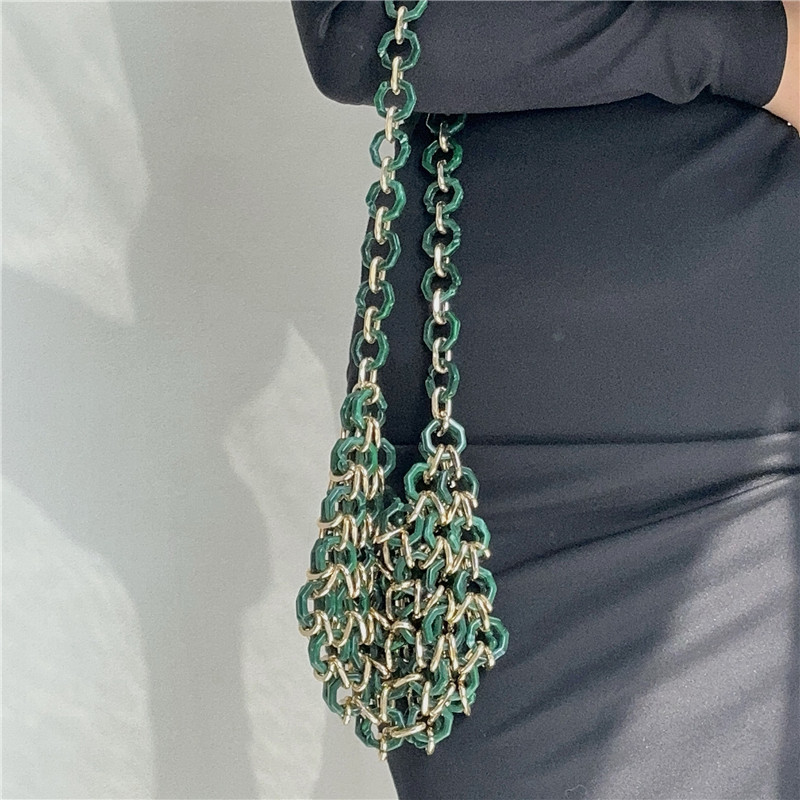 Green Metallic Hauberk Shoulde - Women Bags Green recension och pris
